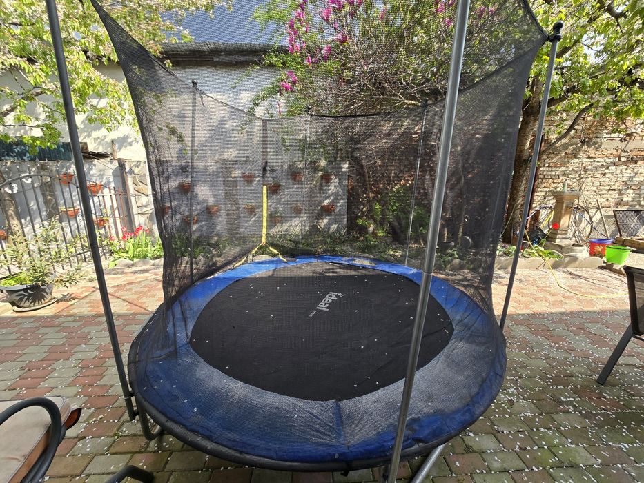 Trambulina-Trambulina pentru copii cu plasa de protectie IDL FREE THE JUMP COLLECTION