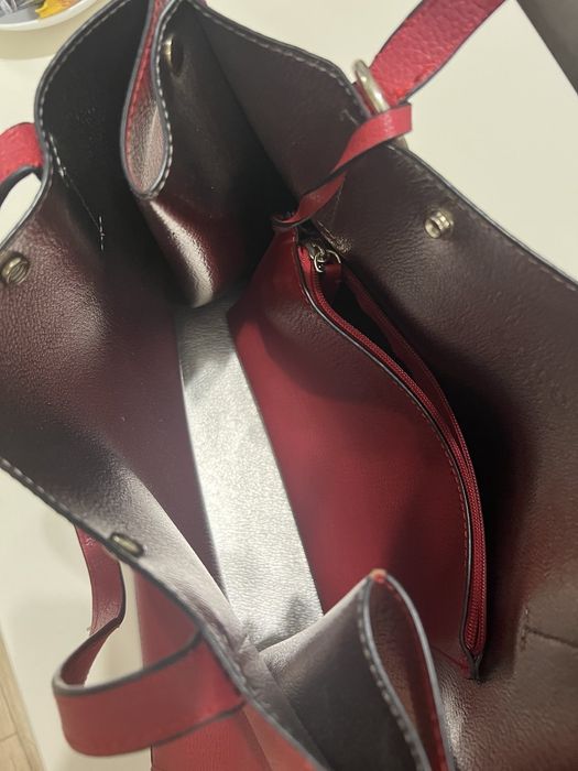 Уникална дамска чанта GUESS