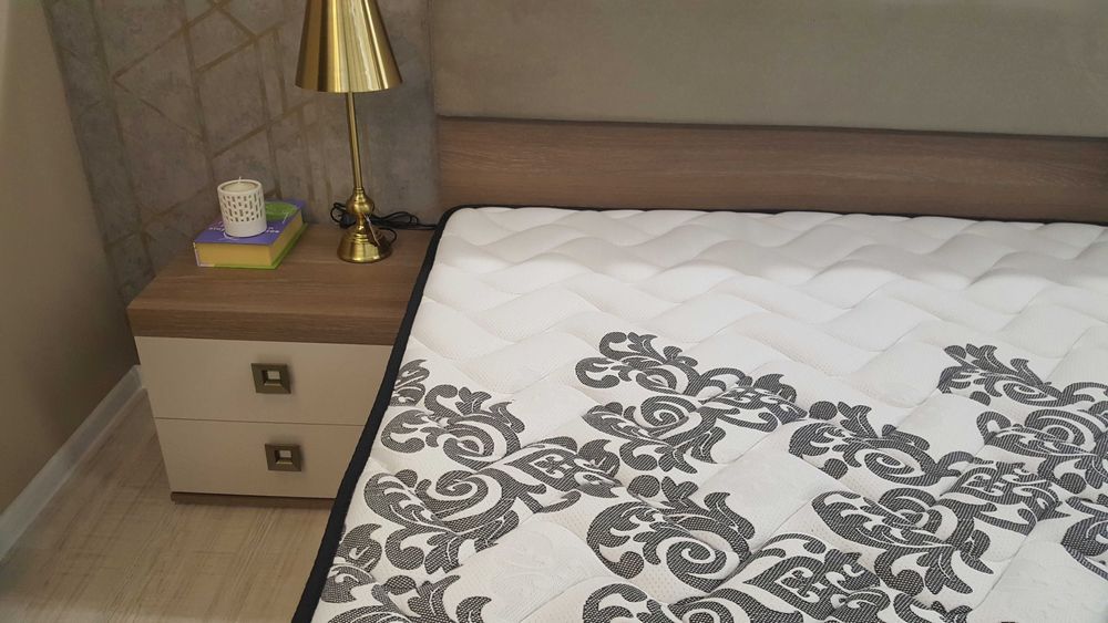 De vanzare pat 160/2 si saltea si dulap 3usi