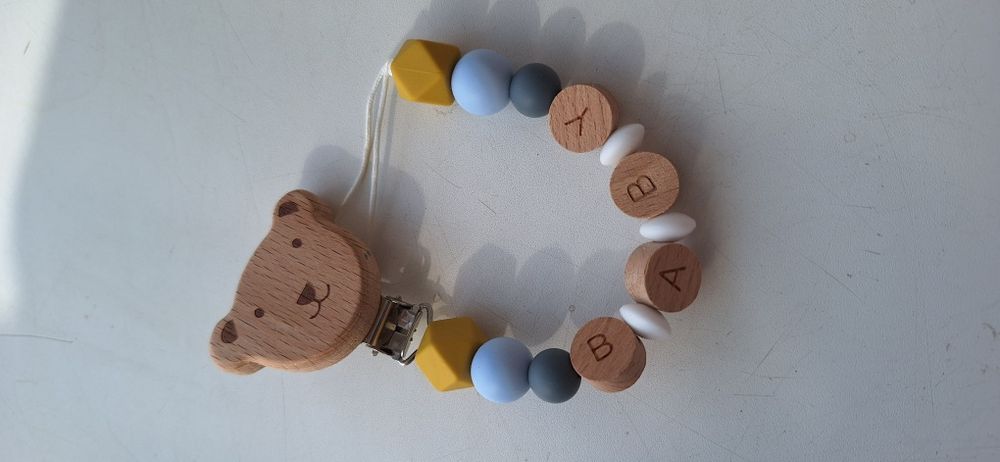 Продам новый держатель для пустышки