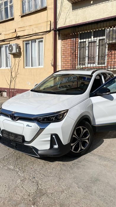 Elektromibil srochna sotiladi