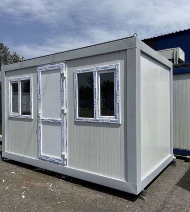 Containere casa.