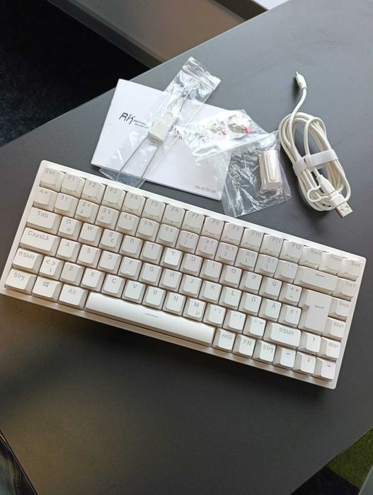 Tastatură mecanică wireless Royal Kludge RK84 RGB – Nouă, nefolosită