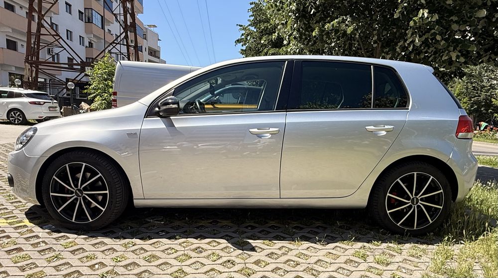 VOLKSWAGEN Golf 2012 — imagine 3
