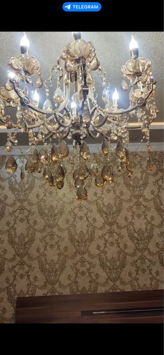 Чирчик люстра сотилади