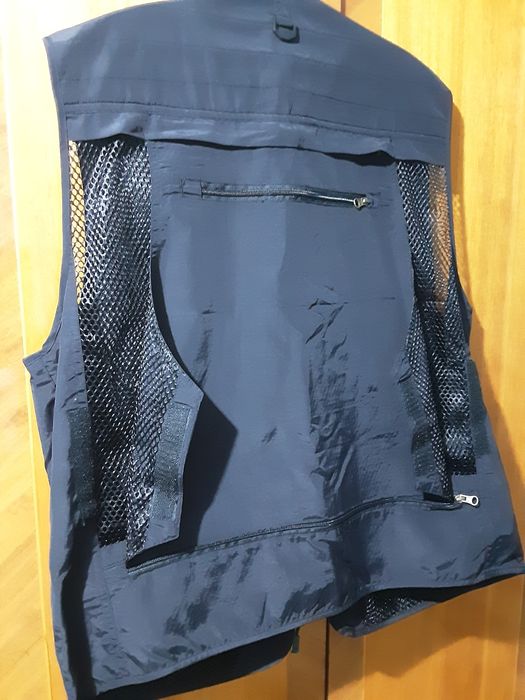 Продам новую безрукавку