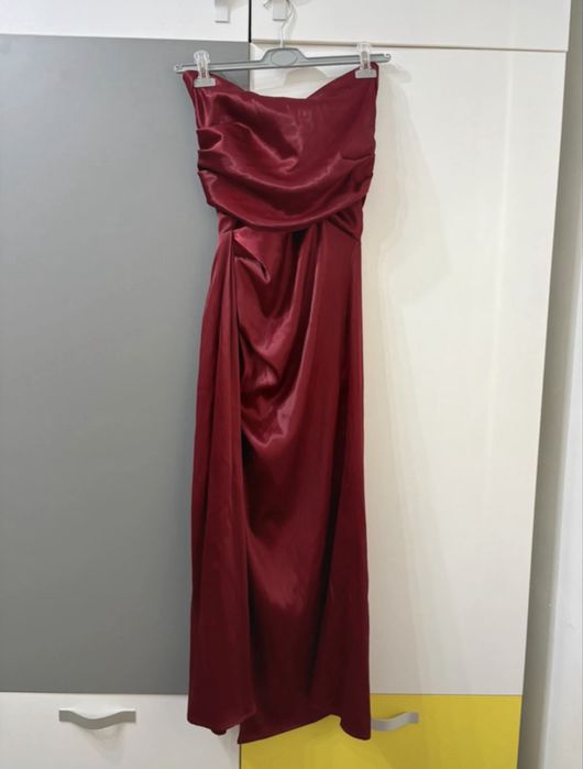 Rochie elegantă din satin