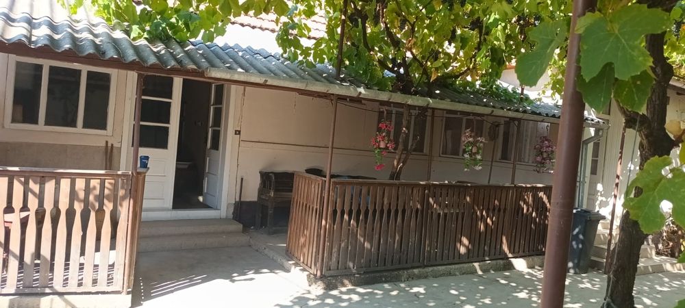 Vand casa cu anexe Berechiu jud Arad