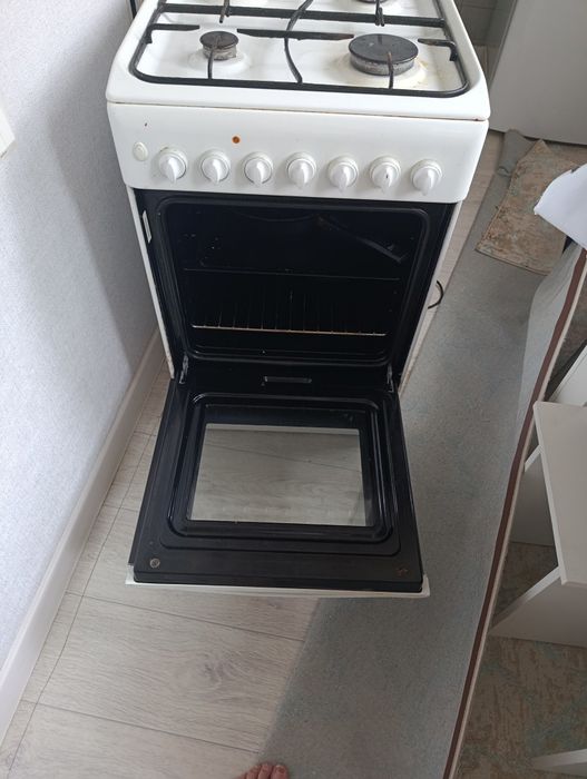 Газовая плита Стационарная духовка indesit