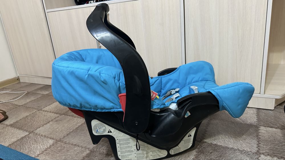 Детское автокресла 2 шт
