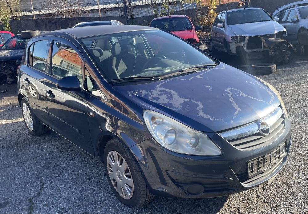 Opel corsa d 1.2 i на части