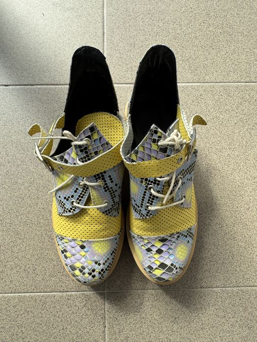 Pantofi colorati piele