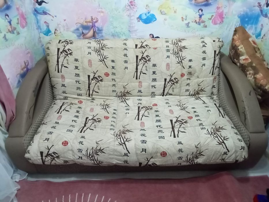 Продам 2 дивана  в хорошем состоянии