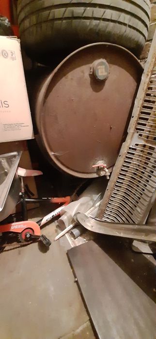 Варел със стойка