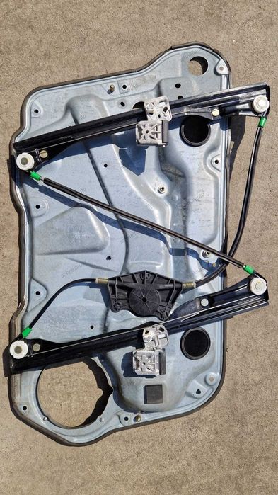 Macara geam electrica dreapta fata VW Golf 4 cod 1J4 837 756 F