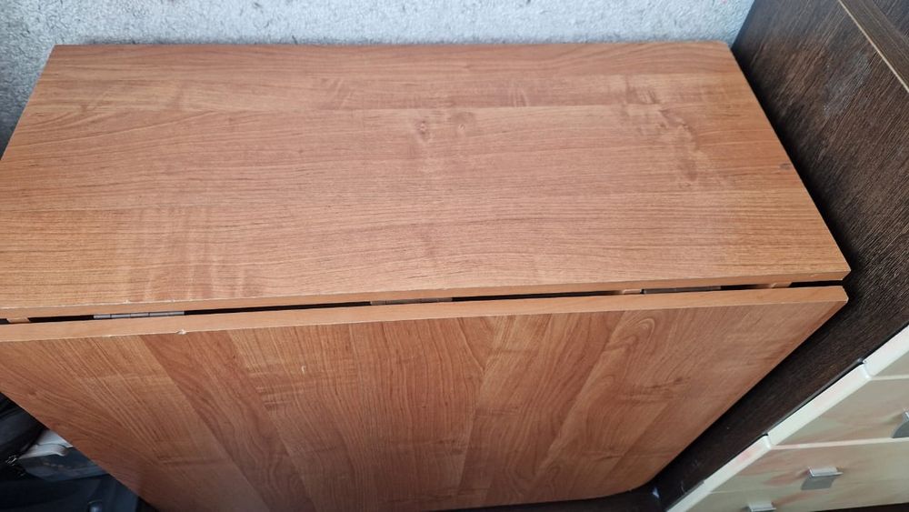 Продам стол-тумбу