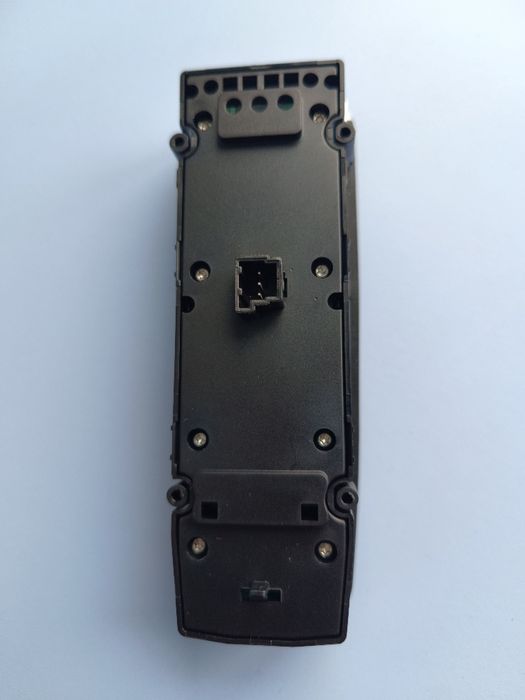 Бутон за ел стъкла   C-Class W204, E-ClassW212 CLS W218, GLK X204