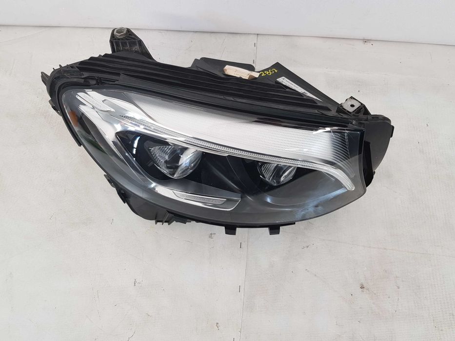 Far dreapta Mercedes GLC full led dupa 2014