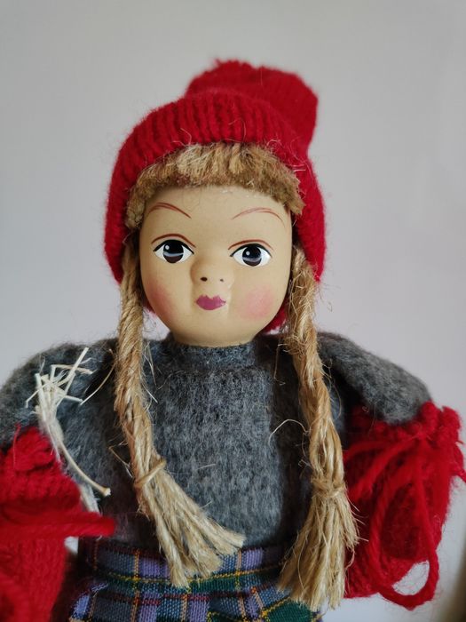 Битова кукла от естествени материали