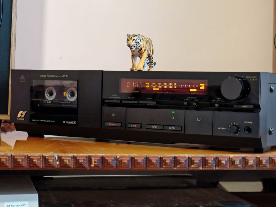 Sansui D-X501. Deck valoros, superb. Estetică de raft. Preț fix !