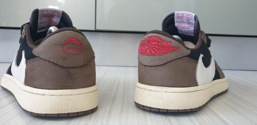 Nike Air Jordan 1 x Travis Scott / 42/26.5см ОРИГИНАЛ! Мъжки Кецове