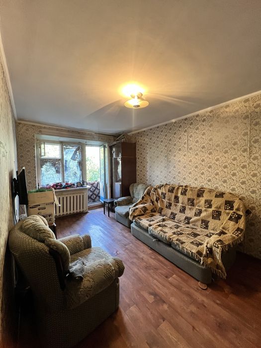 Продам 1 ком кв 30 м2 в районе 3 школв