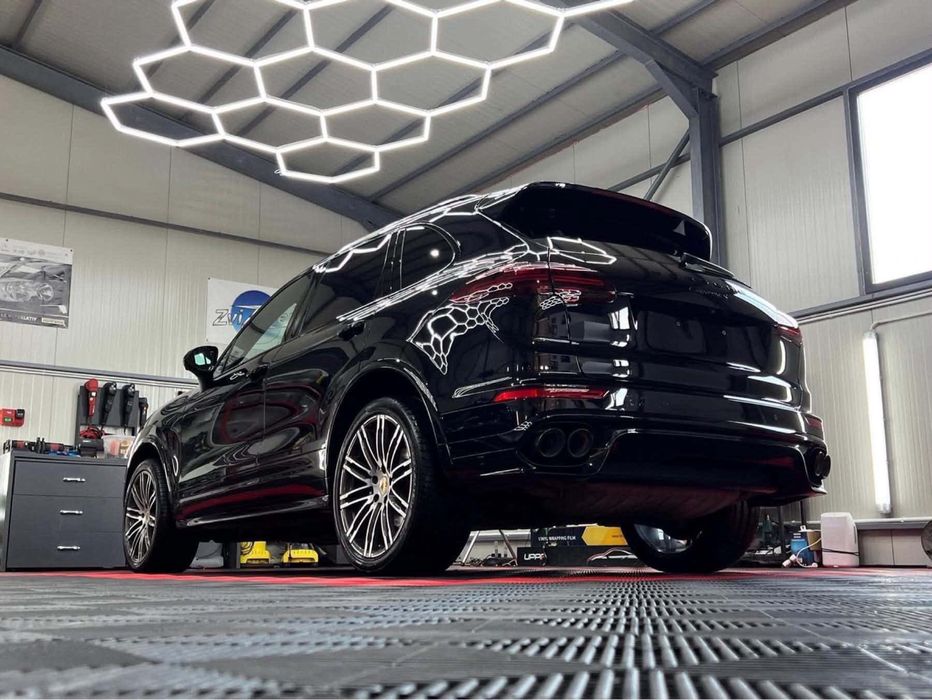 PORSCHE Cayenne 2017 — imagine 3