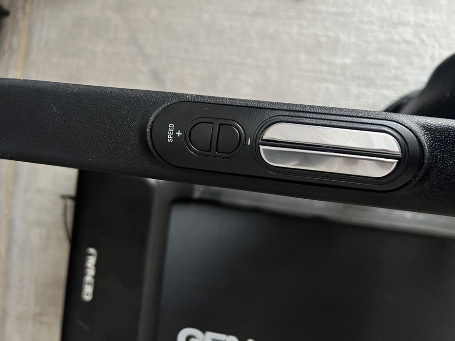 Продается беговая дорожка Genau