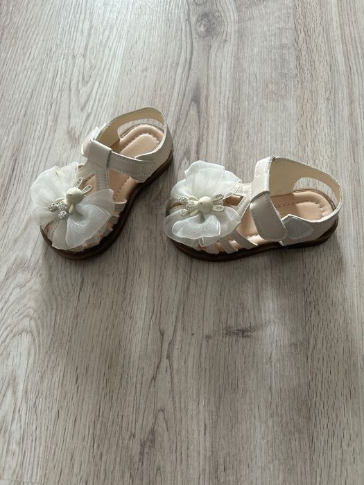 Sandale elegante fetite