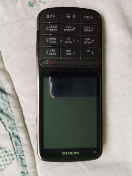 Нови слушалки.В кутия.Телефони използвани.