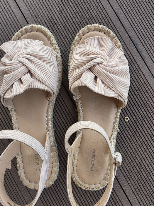 Sandale nr 38 și 39