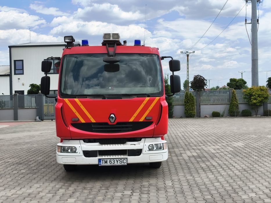 Masina de pompieri Renault Midlum, an 2007, inmatriculata