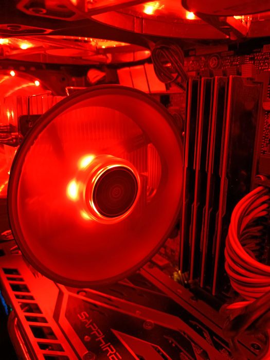 PC Gaming i7-8700K – 16GB RAM – Sapphire Nitro RX 580 8GB – SSD+HDD