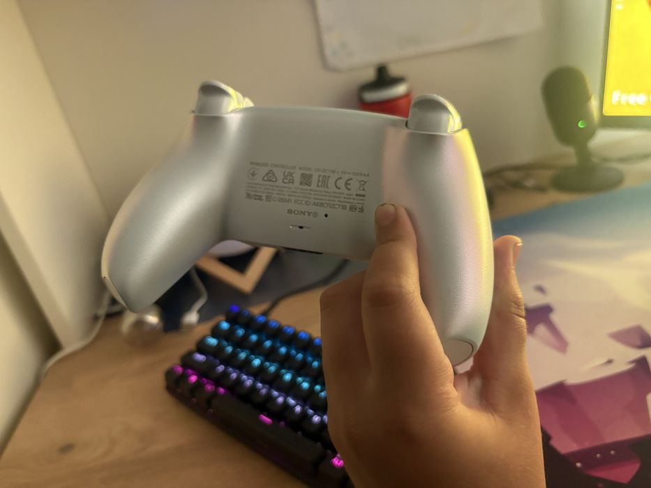 Controler nou PS5 Chroma Pearl