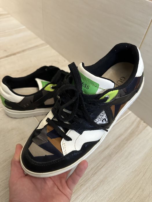 Adidasi Guess, mărimea 39 / 40