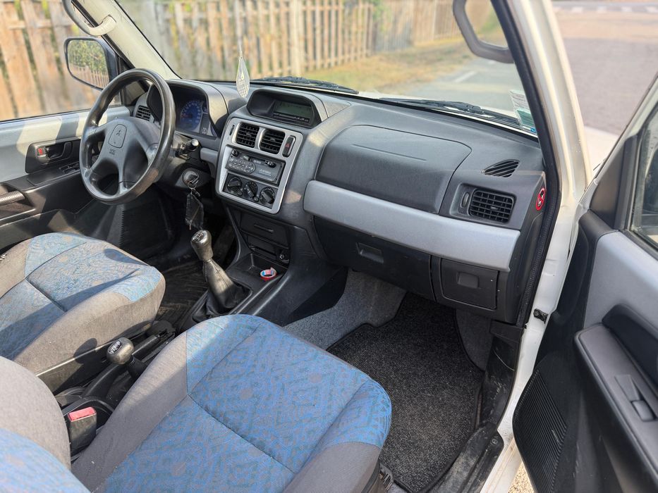Mitsubishi Pajero Pinin 1.8 GDI – 120 CP – 4x4 – An 2002