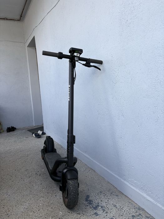Тротинетка Navee kickscooter N65 като нова