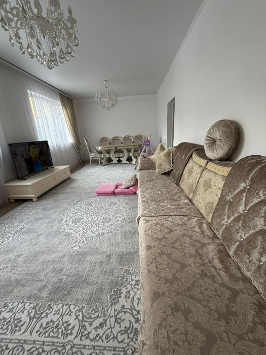 Дом 2 этажный.