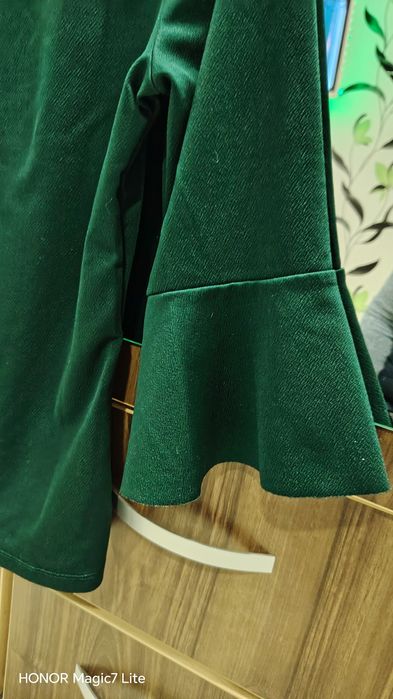 Bluză cu mâneci stil clopot