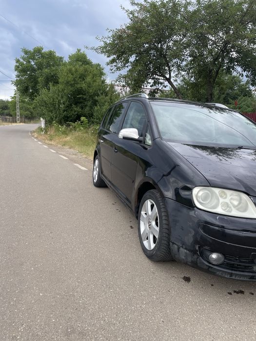 vand vw touran an 2004