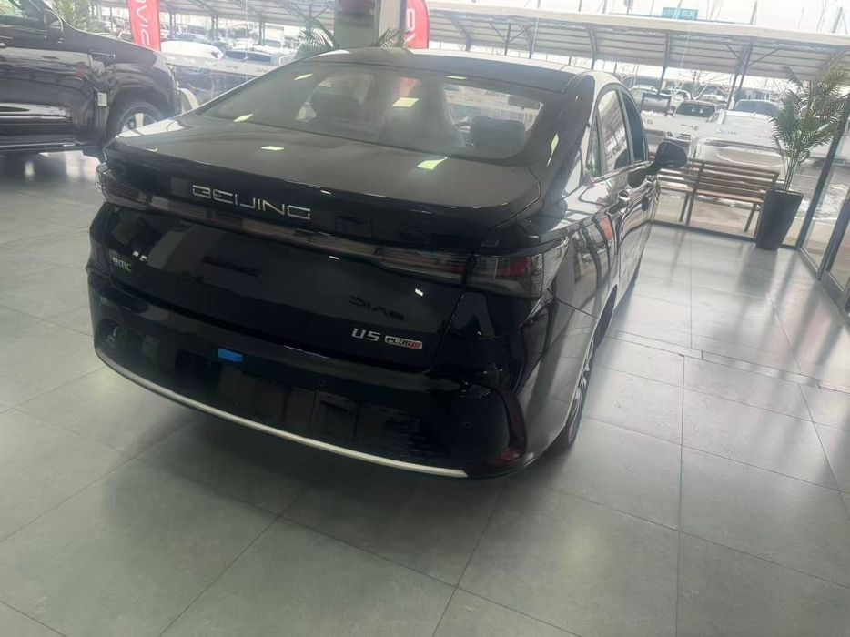 Beijing U5 plus 18200