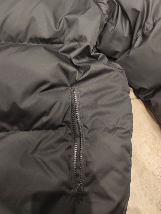 Яке пухинка Nike