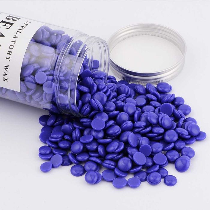 Цветен восък за кола маска