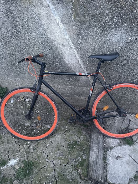 Bicicleta sport muddy