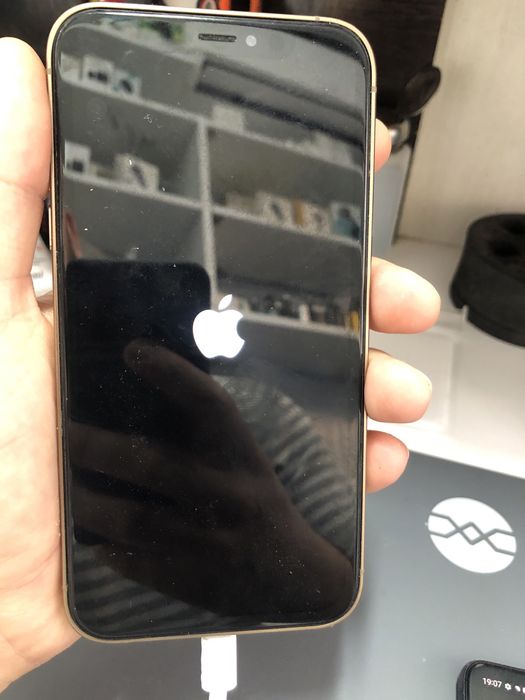 iphone xr // iphone 13pro qorpus qoyilgan