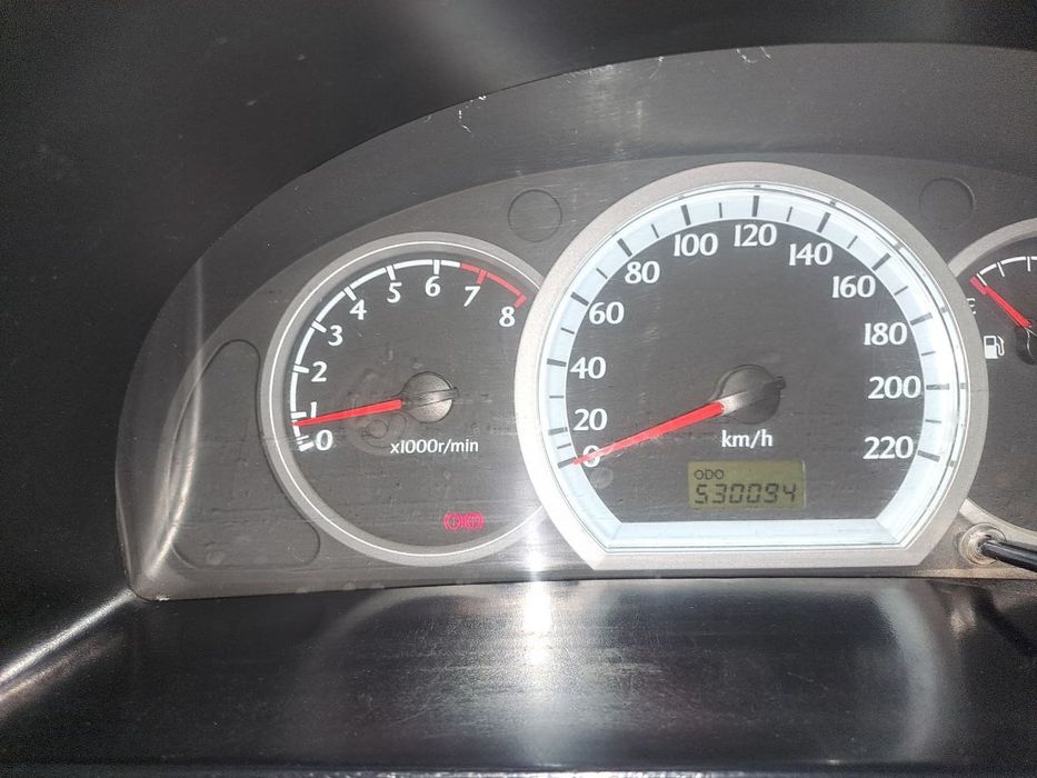 Ласетти сотилади