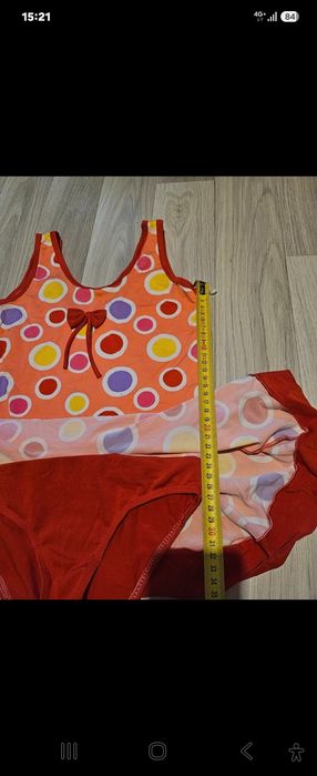 Costum baie intreg dar se poate folosii si  pentru gimnastica sau dans 6-8 ani