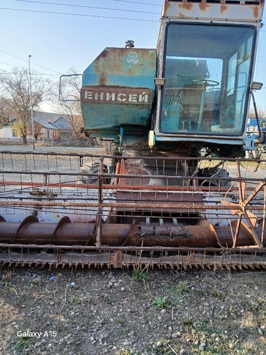 Комбайн Енисей 1200