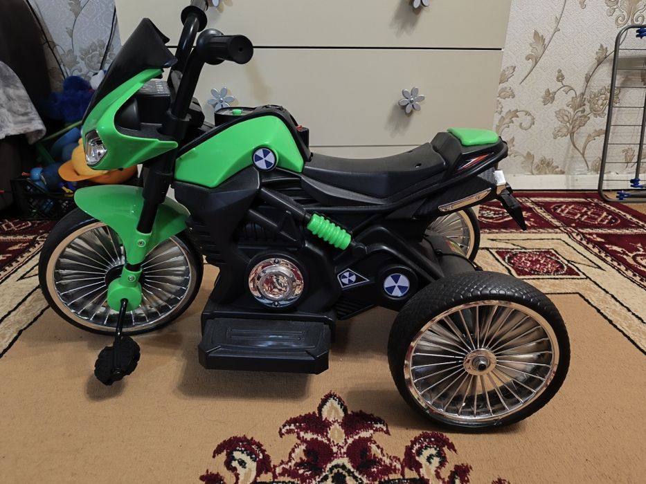 Продам два 3-х колёсных велосипеда