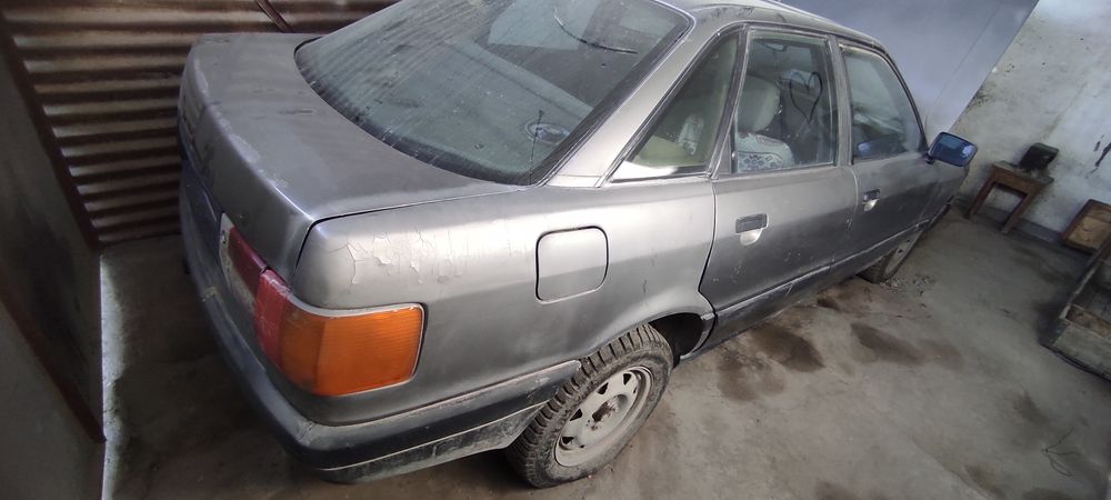 Продам Ауди 80 на ходу